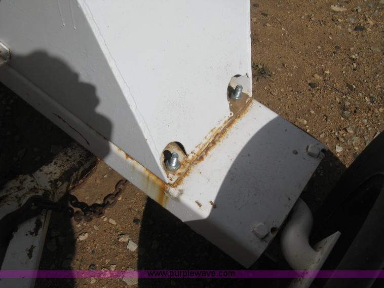 image for item E3223 Anhydrous ammonia tank on running gear