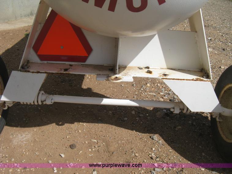 image for item E3224 Anhydrous ammonia tank on running gear