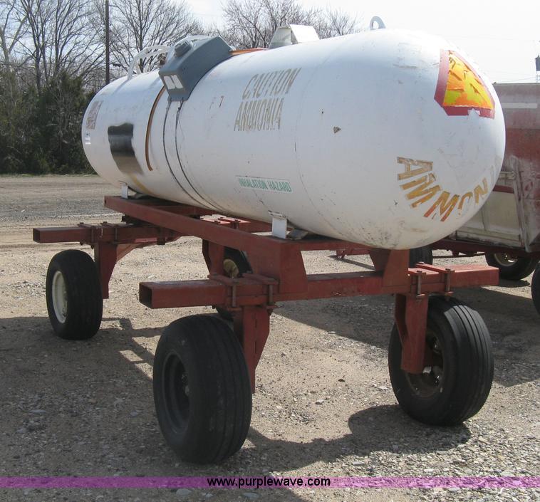 image for item E3225 Anhydrous ammonia tank