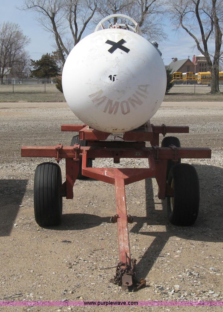 image for item E3225 Anhydrous ammonia tank