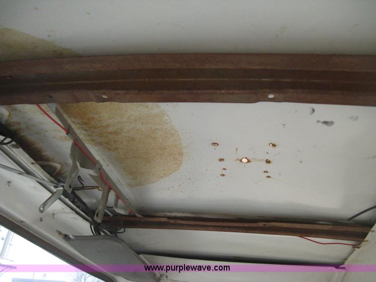 image for item E3226 1974 Ford 700 tender truck