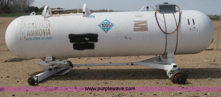 image for item E3227 Anhydrous ammonia tank