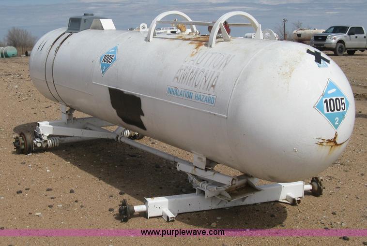 image for item E3227 Anhydrous ammonia tank