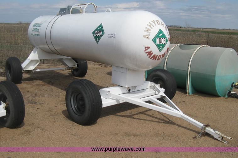 image for item E3229 Anhydrous ammonia tank