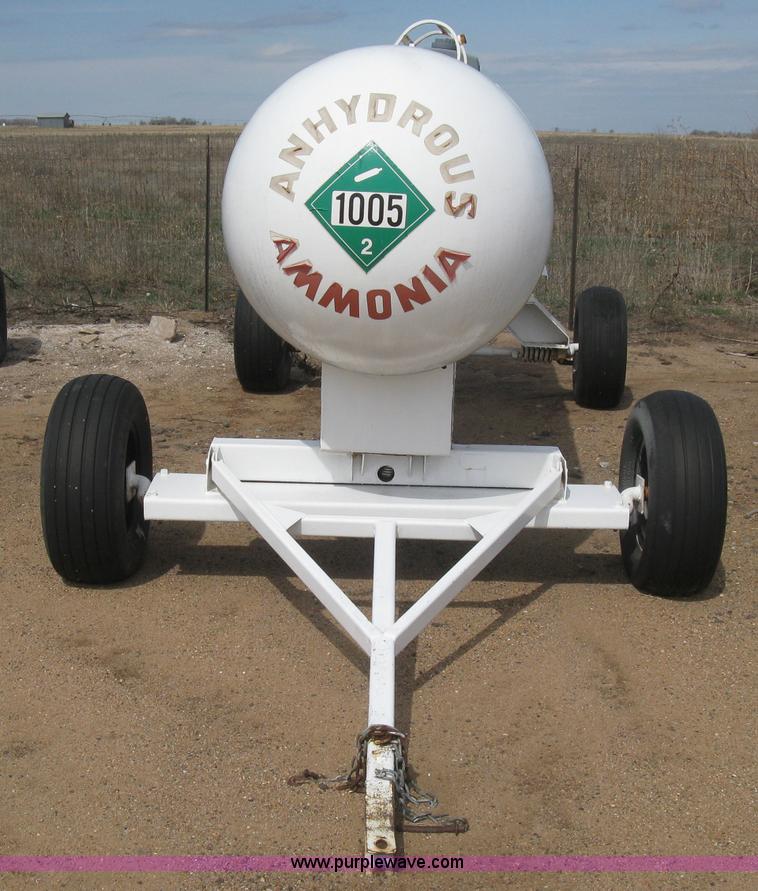 image for item E3229 Anhydrous ammonia tank