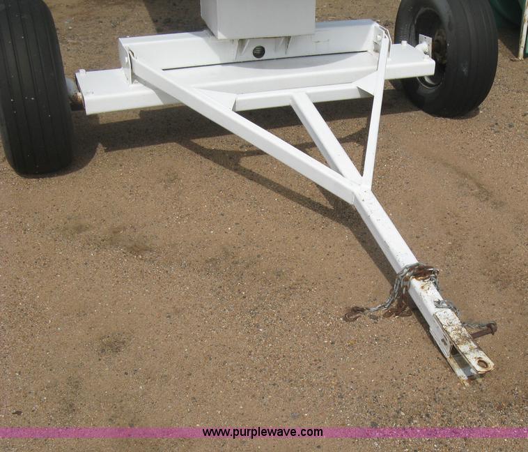 image for item E3229 Anhydrous ammonia tank