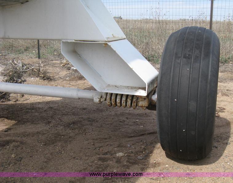 image for item E3229 Anhydrous ammonia tank