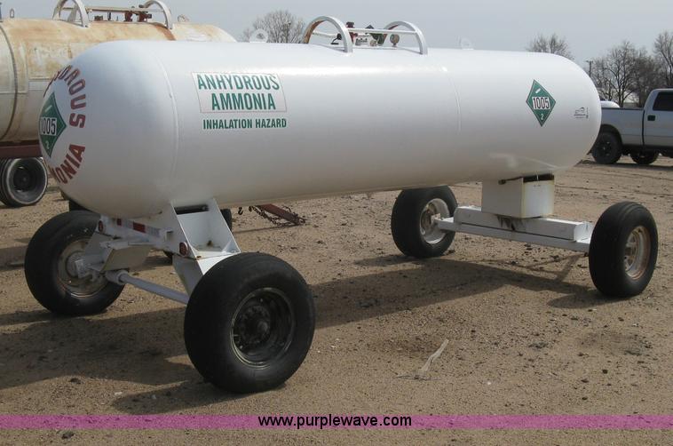 image for item E3230 Anhydrous ammonia tank