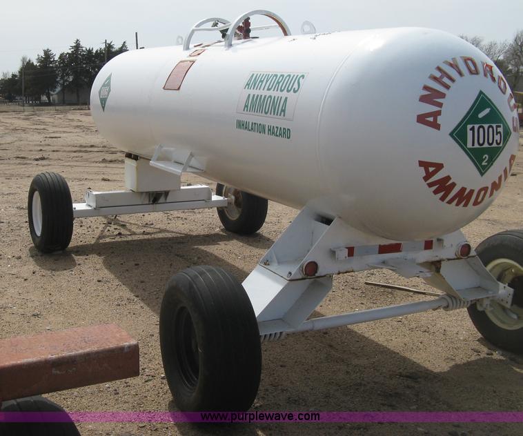 image for item E3230 Anhydrous ammonia tank