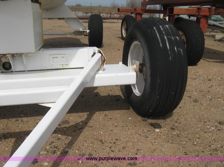 image for item E3230 Anhydrous ammonia tank