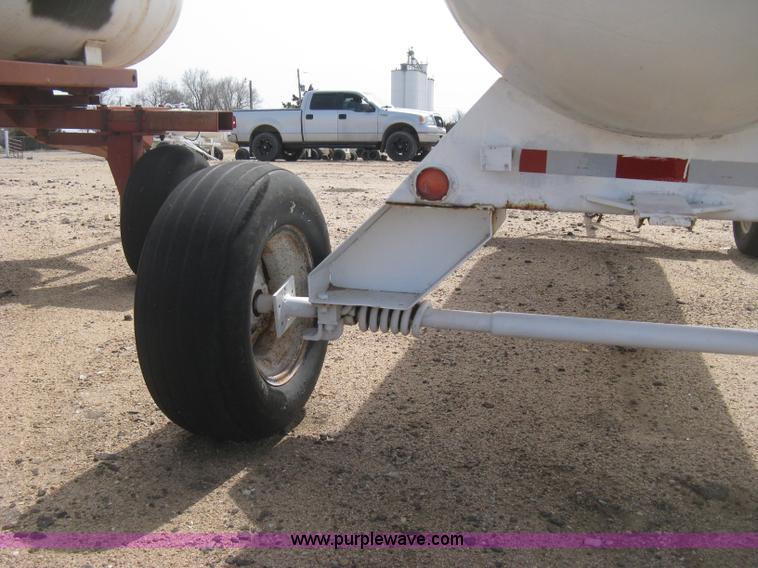 image for item E3230 Anhydrous ammonia tank