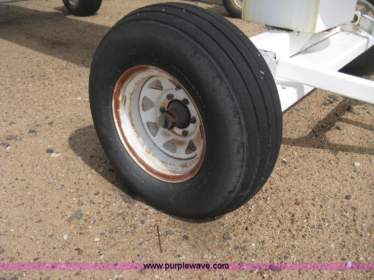 image for item E3230 Anhydrous ammonia tank