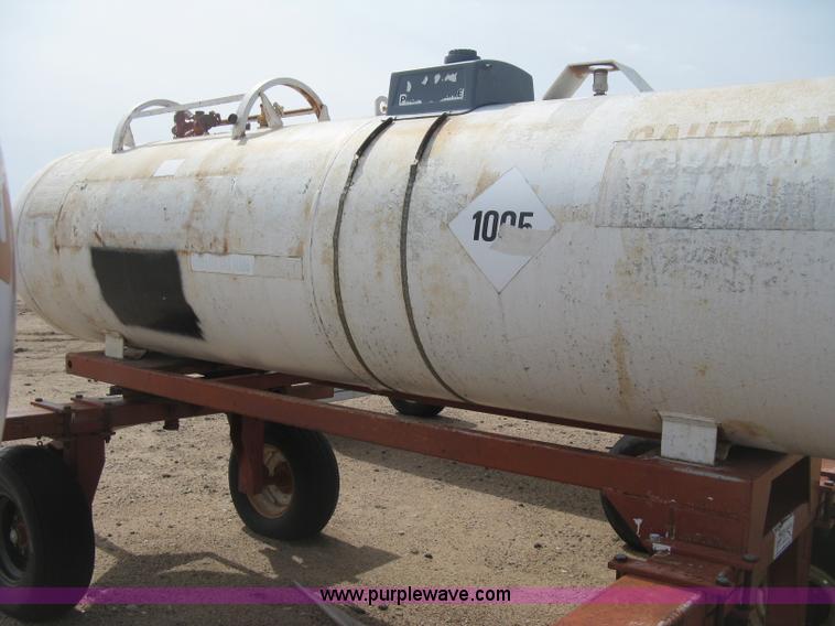 image for item E3231 Anhydrous ammonia tank