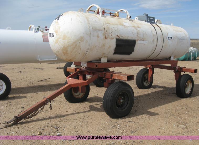 image for item E3231 Anhydrous ammonia tank