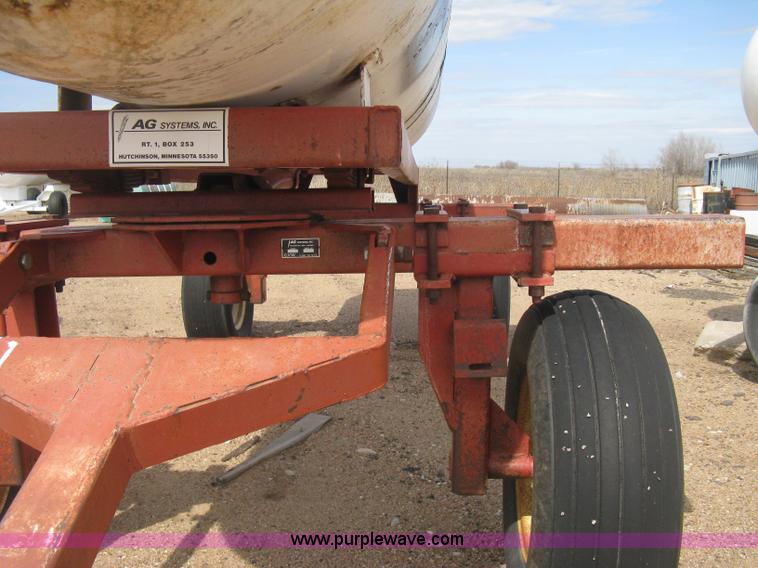 image for item E3231 Anhydrous ammonia tank
