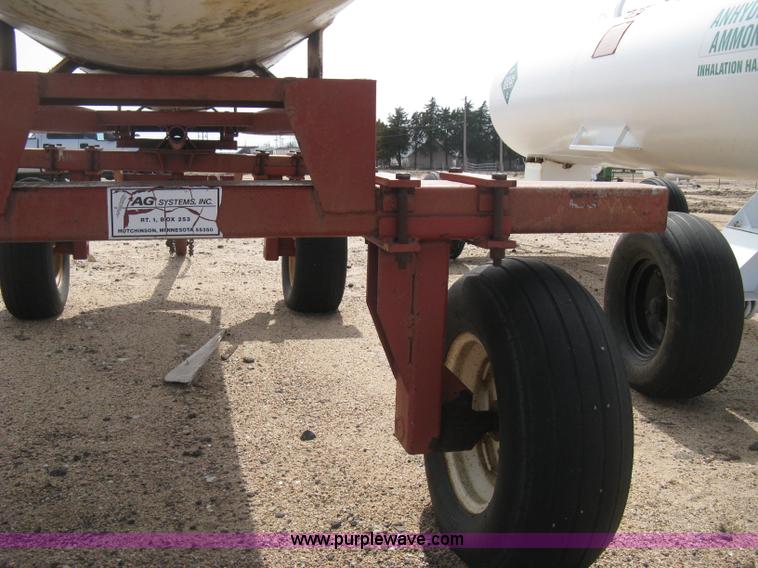 image for item E3231 Anhydrous ammonia tank