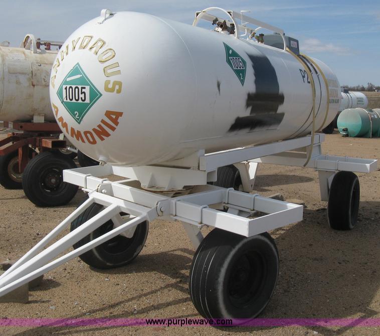 image for item E3232 Anhydrous ammonia tank