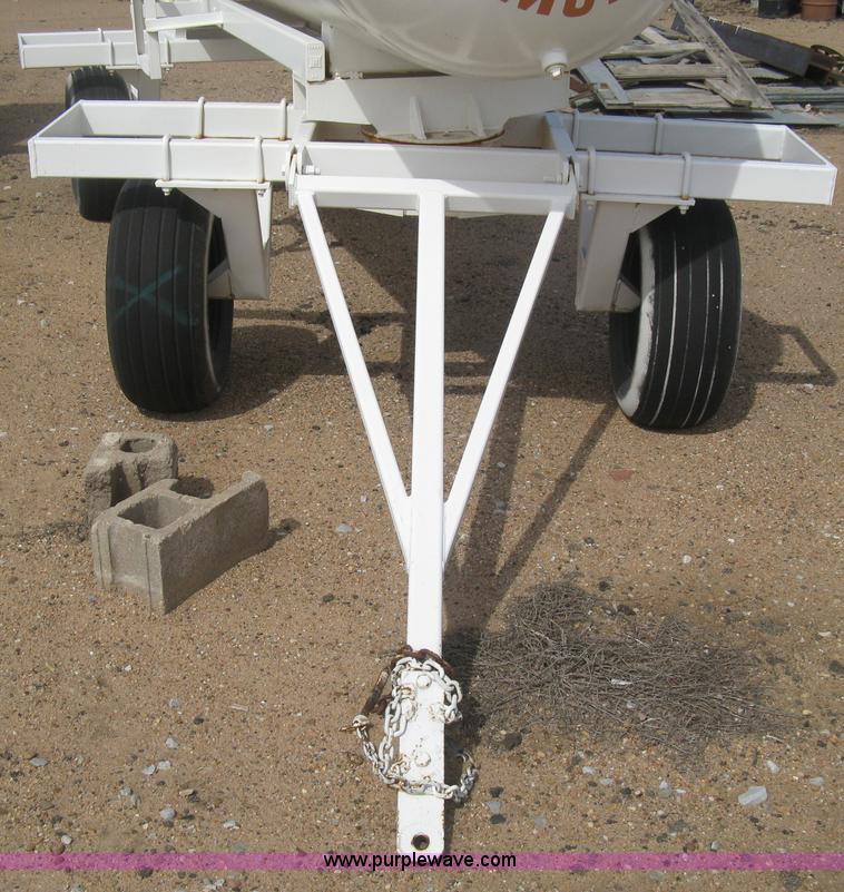 image for item E3232 Anhydrous ammonia tank