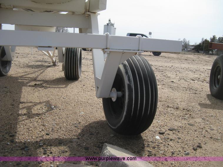 image for item E3232 Anhydrous ammonia tank