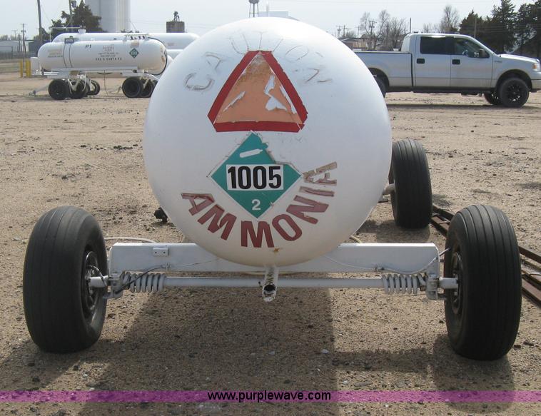 image for item E3233 Anhydrous ammonia tank
