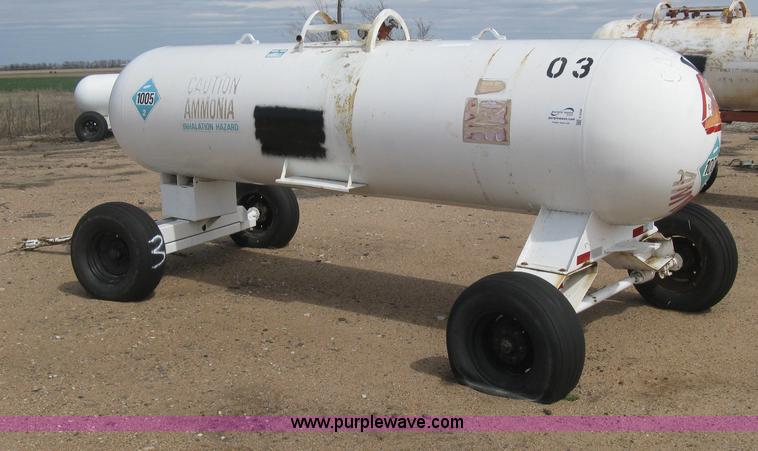image for item E3234 Anhydrous ammonia tank