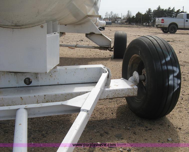image for item E3234 Anhydrous ammonia tank