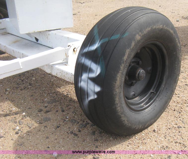 image for item E3234 Anhydrous ammonia tank