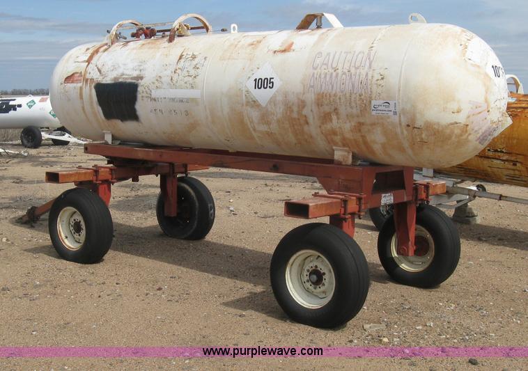 image for item E3235 Anhydrous ammonia tank