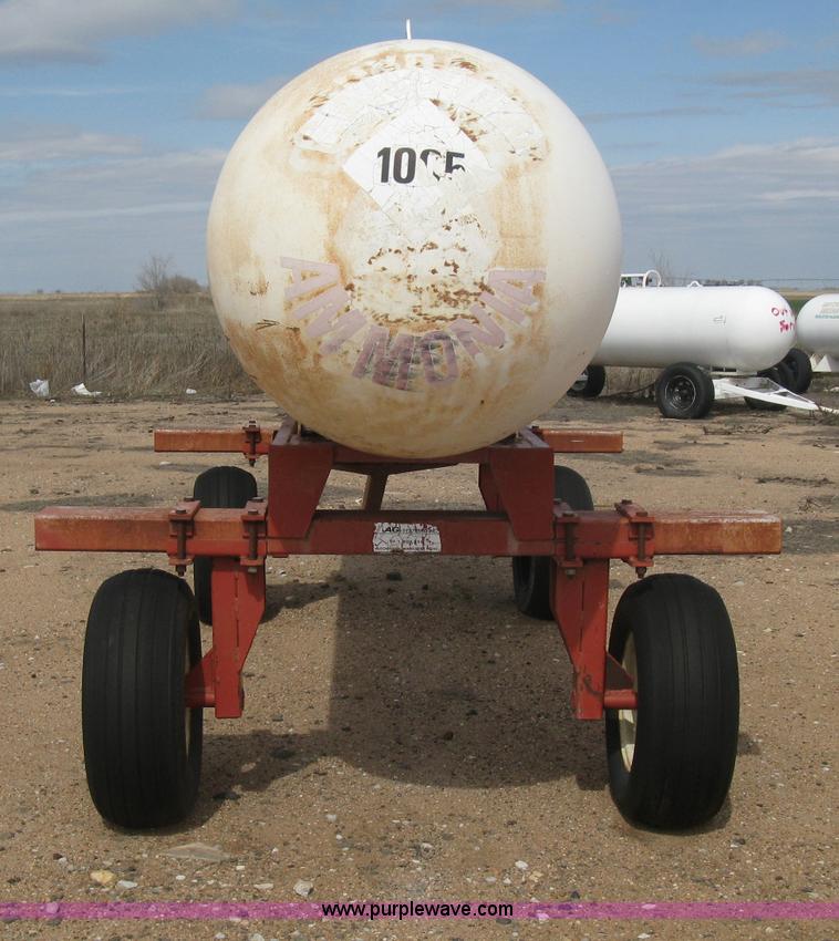 image for item E3235 Anhydrous ammonia tank
