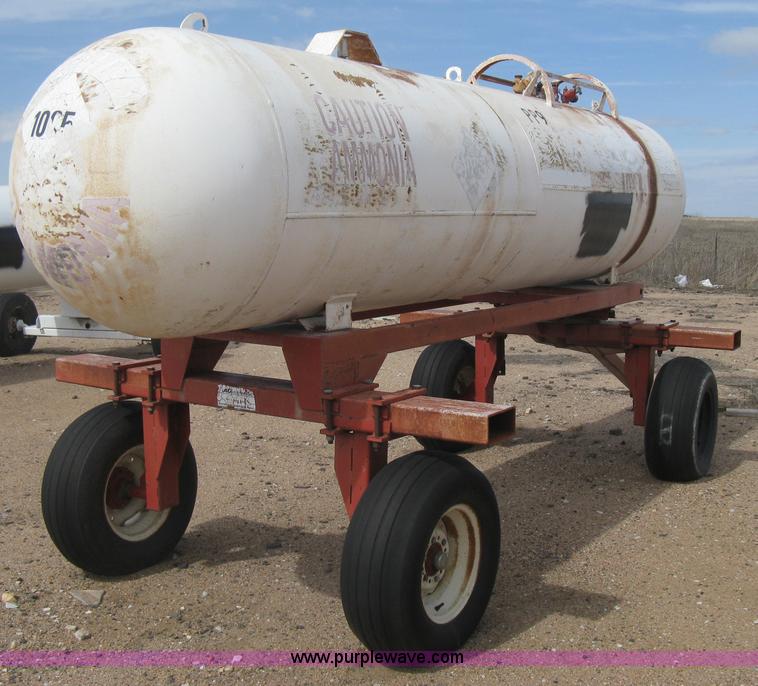 image for item E3235 Anhydrous ammonia tank