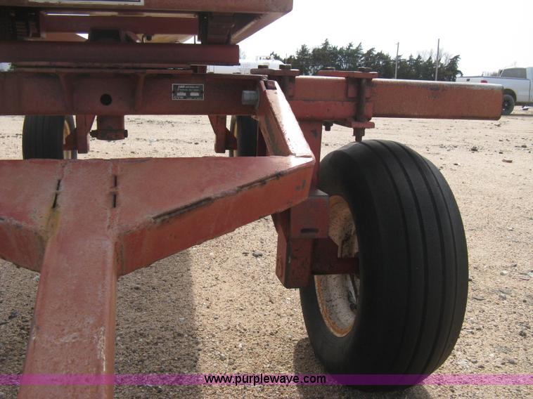 image for item E3235 Anhydrous ammonia tank