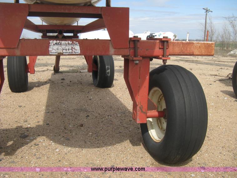 image for item E3235 Anhydrous ammonia tank