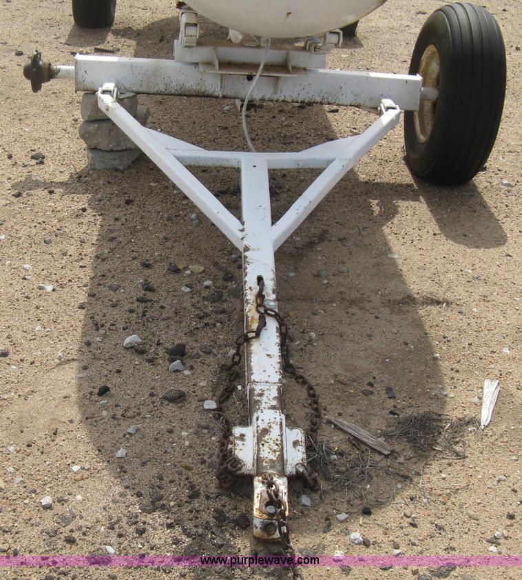 image for item E3236 Anhydrous ammonia tank