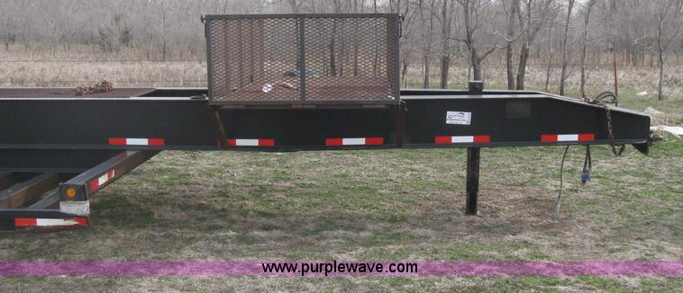 image for item E3240 2002 Neville sprayer trailer