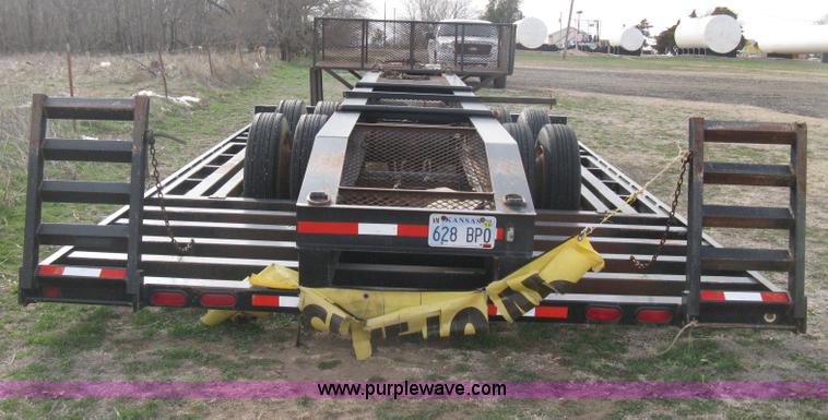image for item E3240 2002 Neville sprayer trailer