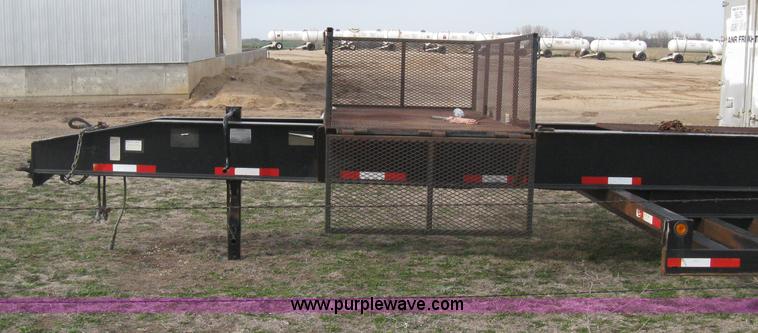 image for item E3240 2002 Neville sprayer trailer