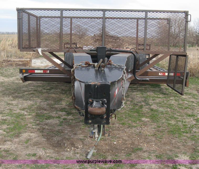 image for item E3240 2002 Neville sprayer trailer