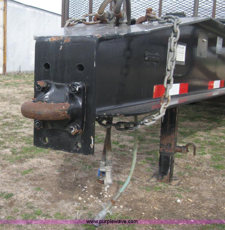 image for item E3240 2002 Neville sprayer trailer