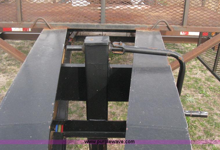 image for item E3240 2002 Neville sprayer trailer