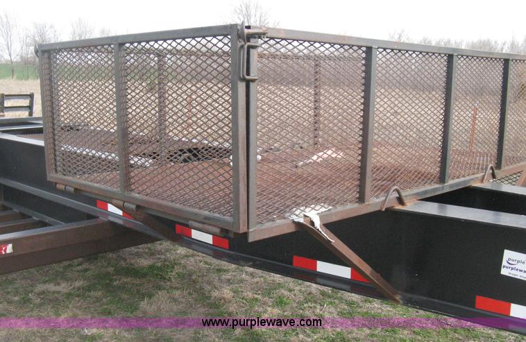 image for item E3240 2002 Neville sprayer trailer