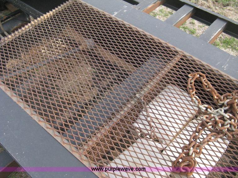 image for item E3240 2002 Neville sprayer trailer