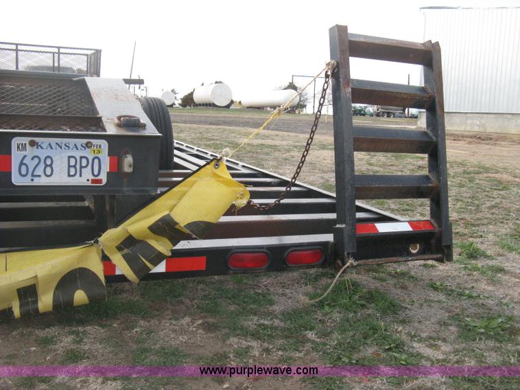 image for item E3240 2002 Neville sprayer trailer