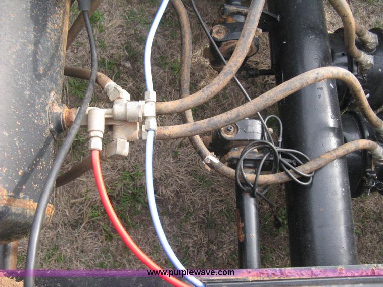 image for item E3240 2002 Neville sprayer trailer