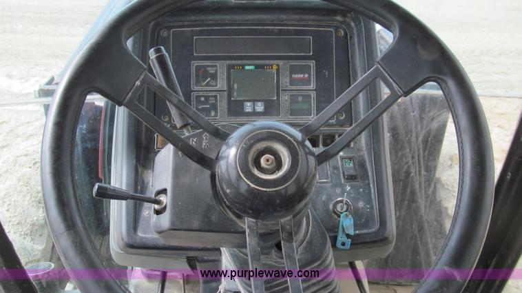 image for item E3802 Case IH 5220A  MFWD tractor