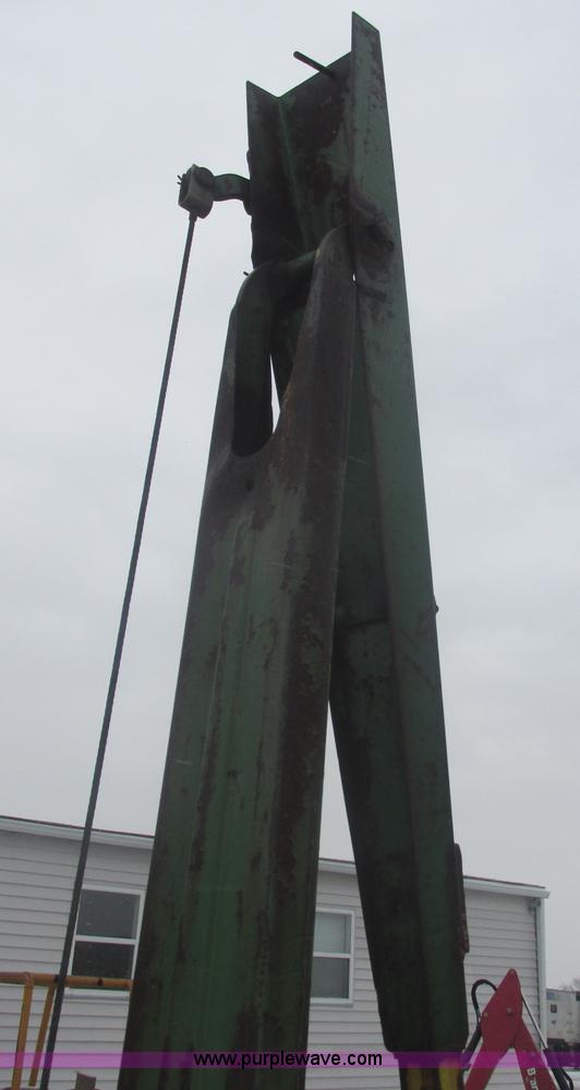 image for item E7117 John Deere 7000 planter