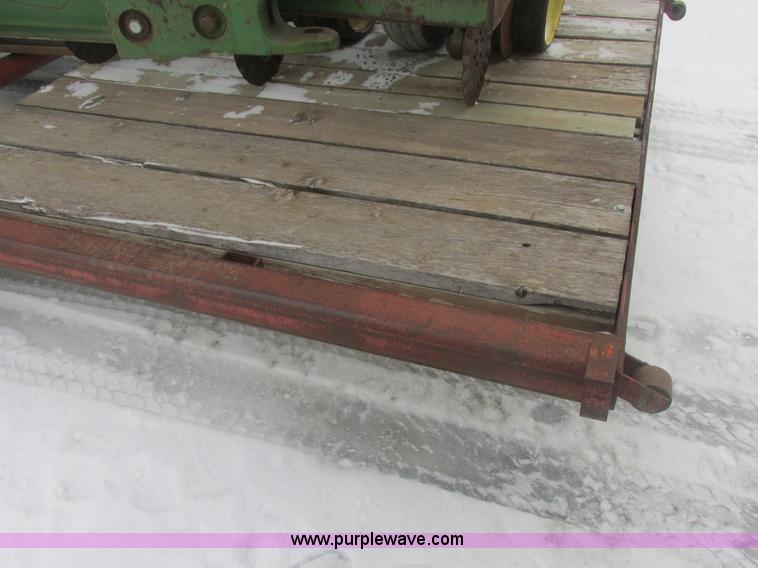 image for item E7117 John Deere 7000 planter