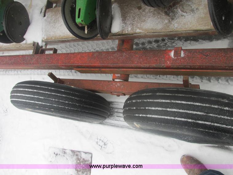 image for item E7117 John Deere 7000 planter