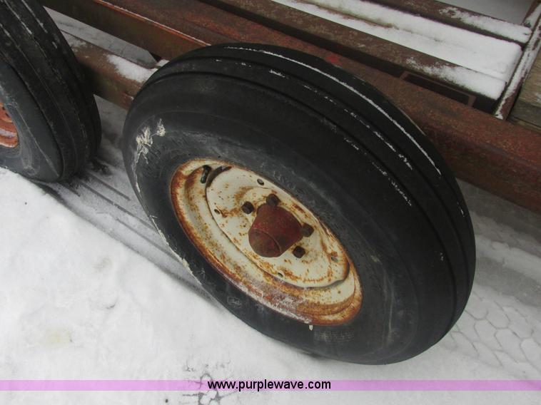 image for item E7117 John Deere 7000 planter