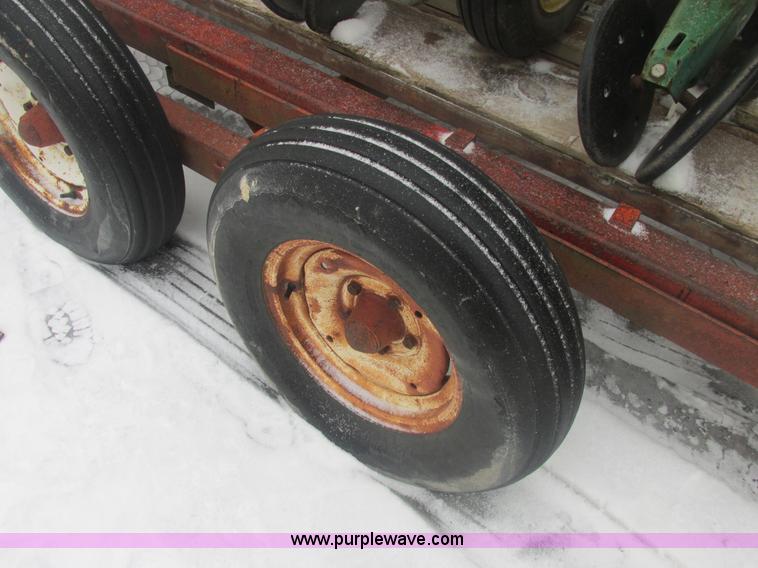 image for item E7117 John Deere 7000 planter