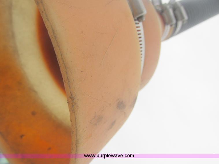 image for item E7119 1995 John Deere 6500 sprayer